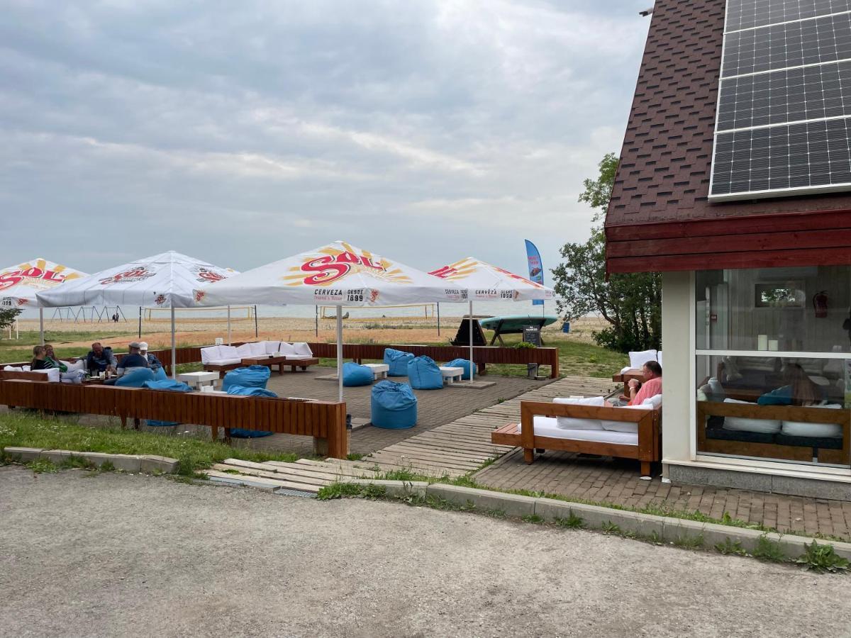 Toila Sadamakapteni Tuba Buitenkant foto